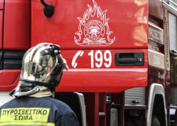 Φωτιά σε οικοπεδικό χώρο στη Μεταμόρφωση