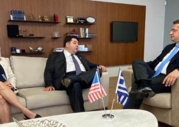 Για την προώθηση των αμερικανικών επενδύσεων και την προσέλκυση περισσότερων τουριστών στην Κ. Μακεδονία συζήτησαν Απ. Τζιτζικώστας και Τζ. Τσούνης