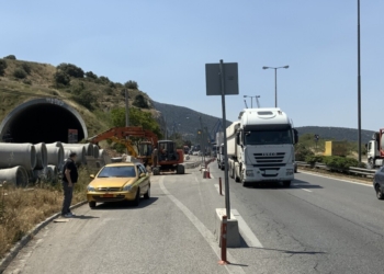 Με εντατικούς ρυθμούς η υλοποίηση κατασκευής αγωγού ομβρίων υδάτων στη Νέα Εθνική Οδό Αθηνών – Κορίνθου στο ύψος του Σκαραμαγκά