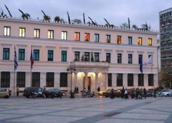 Οι δήμοι της Αττικής άνοιξαν κλιματιζόμενους χώρους λόγω των υψηλών θερμοκρασιών