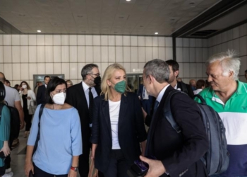 Δίκη για τις πλημμύρες στη Μάνδρα: Ένοχοι οκτώ κατηγορούμενοι – Αθώα η Ρένα Δούρου και άλλοι δώδεκα