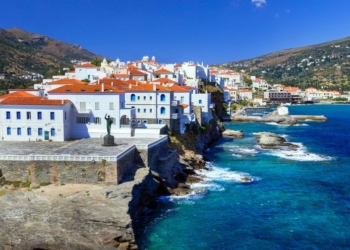 Γερμανικά ΜΜΕ εκθειάζουν την Άνδρο