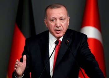 Ερντογάν: “Ο Μητσοτάκης δεν ξέρει ότι τα νησιά δεν πρέπει να έχουν στρατό – Θα το μάθει”