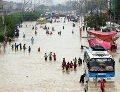 Πακιστάν: Τουλάχιστον 77 νεκροί από τις πλημμύρες που προκάλεσαν οι μουσώνες