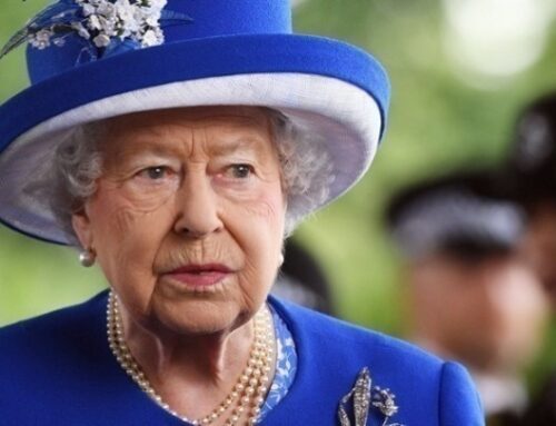 Η Βασίλισσα συμφιλίωσε μια διχασμένη Βρετανία
