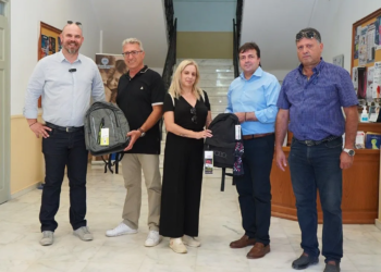 Η νέα σχολική χρονιά αρχίζει με τη δράση «Μια Αγκαλιά για τα Παιδιά» της Περιφέρειας Κρήτης