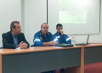 Εκπαίδευση υπαλλήλων της Περιφέρειας Κρήτης στην Πυροσβεστική για αντιμετώπιση έκτακτων περιστατικών