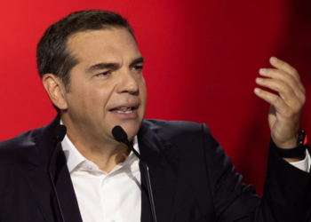 Ξινίζει η «σούπα» των υποκλοπών του Τσίπρα