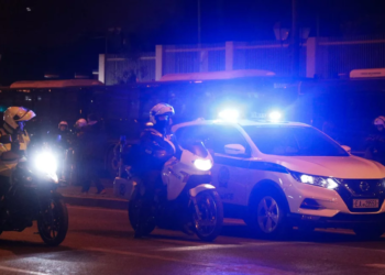 Επίθεση αγνώστων με μολότοφ στο ΑΤ Ακροπόλεως