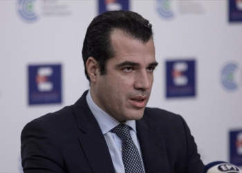 Θάνος Πλεύρης: Πλήρης εφαρμογή του αντικαπνιστικού νόμου και στη νυχτερινή διασκέδαση