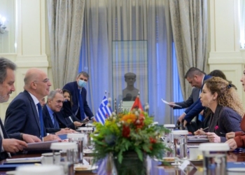 Η οριοθέτηση της ΑΟΖ και η ενδυνάμωση των διμερών σχέσεων στο επίκεντρο της συνάντησης Ν. Δένδια με την ΥΠΕΞ της Αλβανίας