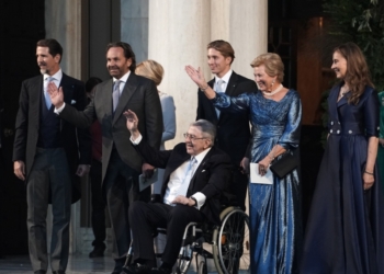 Τέως βασιλιάς Κωνσταντίνος: Η επίσημη ανακοίνωση της οικογένειας για τον θάνατό του