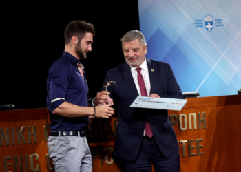 Στην τελετή βραβεύσεων των κορυφαίων αθλητών του 2022 από την Ελληνική Ολυμπιακή Επιτροπή, ο Περιφερειάρχης Αττικής