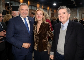Στην εκδήλωση για την ανακήρυξη επίτιμων δημοτών του Δήμου Λαυρεωτικής του Ζεύγους Αθανάσιου και Μαρίνας Μαρτίνου ο Περιφερειάρχης Αττικής Γ. Πατούλης