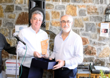 Εκδήλωση εθελοντισμού και τιμητική βράβευση του Περιφερειάρχη Κρήτης από τον Σύλλογο Αρωγής Ερασιτεχνών Ποδοσφαιριστών Ηρακλείου