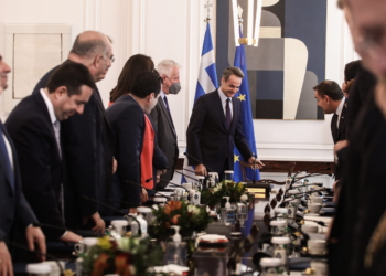 «ΓΚΑΖΙΑ» μέχρι τις κάλπες
