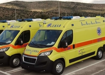 Προσφορά 6 πλήρως εξοπλισμένων ασθενοφόρων στο ΕΣΥ από την Ένωση Ελλήνων Εφοπλιστών