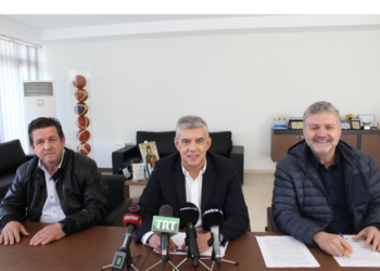 Ανάπλαση Κεντρικής Πλατείας στην Αγιά, ενεργειακή αναβάθμιση υποδομών ΔΕΥΑ Αγιάς και αγροτικοί δρόμοι 50 χλμ με τη στήριξη της Περιφέρειας Θεσσαλίας