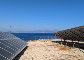 Τη δική τους ενέργεια παράγουν οι κάτοικοι της Χάλκης και μηδενίζουν τους λογαριασμούς ρεύματος