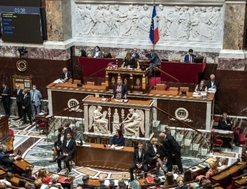 Μετά την μάχη των συντάξεων, η γαλλική Εθνοσυνέλευση αρχίζει την συζήτηση για την πυρηνική ενέργεια