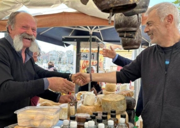 Ο Δήμαρχος Πειραιά Γιάννης Μώραλης στην 33η Έκθεση «Κρήτη η Μεγάλη Συνάντηση – Τοπικά Προϊόντα και Γεύσεις Ελλάδας» στο Πασαλιμάνι