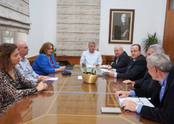 Υπογραφή Επιχειρησιακής Συμφωνίας μεταξύ της Περιφέρειας Κρήτης και του Ενδιάμεσου Φορέα Επιχειρησιακών Προγραμμάτων «Ανταγωνιστικότητα και Επιχειρηματικότητα» ΕΦΕΠΑΕ