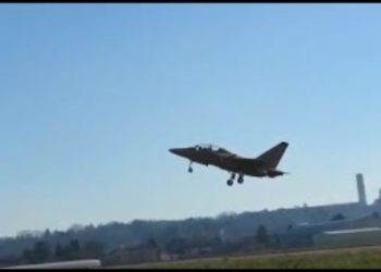 Παραδίδονται δύο αεροσκάφη M-346 για το Διεθνές Κέντρο Εκπαίδευσης Πιλότων στην Καλαμάτα
