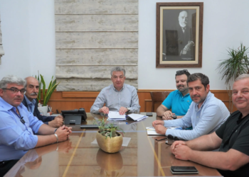 Σύμβαση 2,19 εκ. ευρώ για την «Προμήθεια, Εγκατάσταση και θέση σε λειτουργία Συστημάτων Αυτοματισμού – Τηλελέγχου – Τηλεχειρισμού διαρροών για την εξοικονόμηση νερού και ενέργειας Αρδευτικού Δικτύου Τ.Ο.Ε.Β. Μεραμβέλλου», υπέγραψε ο Περιφερειάρχης Κρήτης