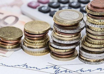 Βουτιά του πληθωρισμού στο 3% τον Απρίλιο, από 4,6% τον Μάρτιο