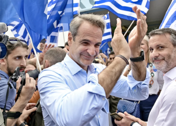 Μητσοτάκης από Σαλαμίνα: Εδώ στον ναύσταθμο θα ελλιμενίζονται οι 3 φρεγάτες Belharra
