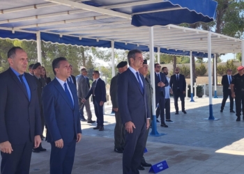 Επίσκεψη Μητσοτάκη στην Κύπρο – Κατέθεσε στεφάνι στον Τύμβο Μακεδονίτισσας