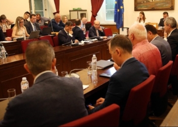 Στην επιτροπή Οικονομικών της Βουλής το ν/σ για την ενίσχυση των εισοδημάτων