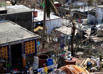 48 νεκροί και τεράστιες καταστροφές από τον τυφώνα Ότις στο Ακαπούλκο