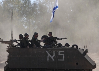 Ο ισραηλινός στρατός εντείνει τις έρευνες στο νοσοκομείο Αλ Σίφα – Εκτός λειτουργίας οι τηλεπικοινωνίες στη Γάζα