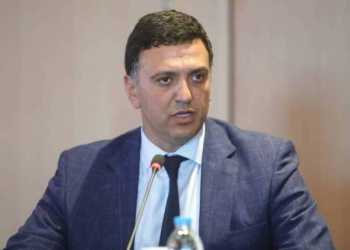 Χώρισαν οι δρόμοι τους