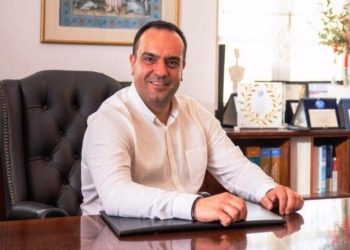 Ο δήμαρχος Μυκόνου Κ. Κουκάς επανεξελέγη αντιπρόεδρος στο Κογκρέσο Τοπικών Αρχών της Ευρώπης – Μία εκλογή που επιβεβαιώνει το διεθνές κύρος της ΚΕΔΕ και του νησιού