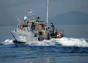 Συνεχίζονται στην Λέσβο οι έρευνες για τους αγνοούμενους του «Raptor»