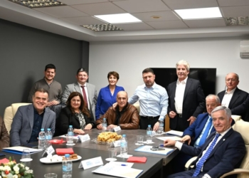 Συνάντηση του Περιφερειάρχη Ν. Χαρδαλιά με τους Δημάρχους της Ανατολικής Αττικής
