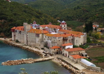 Καταγγελίες για λαθρεμπόριο στο Άγιο Όρος