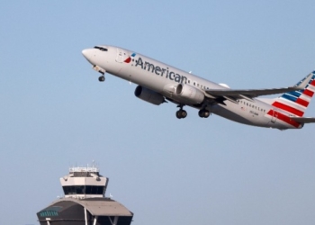 Οι ΗΠΑ καθηλώνουν τα Boeing 737 MAX 9 για ελέγχους ασφαλείας