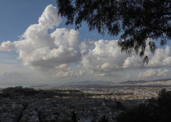 Άνοδος και σήμερα της θερμοκρασίας – Ψυχρή εισοβολή από το Σάββατο