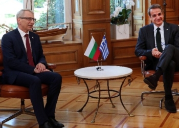 Συμφωνία Μητσοτάκη-Ντενκόφ για συνεργασία σε ενέργεια και μεταφορές