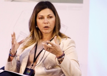 Σ. Ζαχαράκη για γάμο ομόφυλων ζευγαριών: Προσπαθούμε να προασπίσουμε τα δικαιώματα των παιδιών