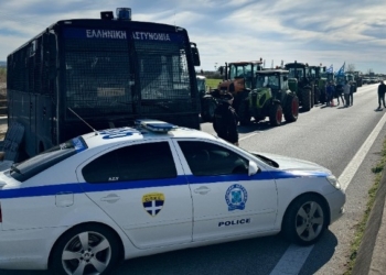 Μπλόκο της αστυνομίας στην κάθοδο των τρακτέρ από Χαλκιδική