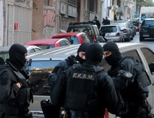 Δέκα συλλήψεις από την Αντιτρομοκρατική για τρομοκρατικές επιθέσεις
