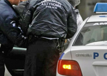 Ηγουμενίτσα: Αστυνομικοί μετέφεραν 100 κιλά κάνναβη με υπηρεσιακό όχημα – Επεισοδιακή καταδίωξη