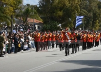 Με λαμπρότητα η παρέλαση στο Ναύπλιο (βίντεο)