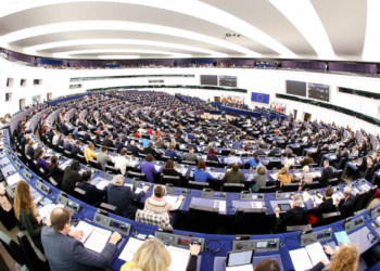 ΕΕ: Σε ψηφοφορία σήμερα το νέο σύμφωνο για τη μετανάστευση και το άσυλο