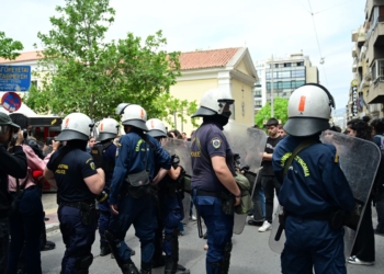 Επιχείρηση της ΕΛ. ΑΣ στη Νομική Σχολή – Είναι σε κατάληψη (βίντεο)