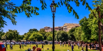 Καιρός: Επέλαση ζέστης και σκόνης